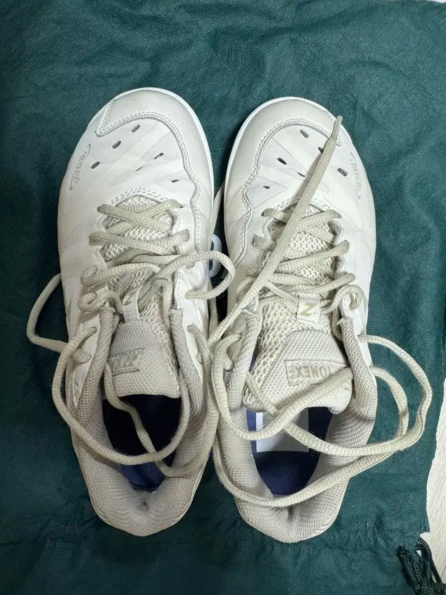 ヨネックス YONEX 65z3 240