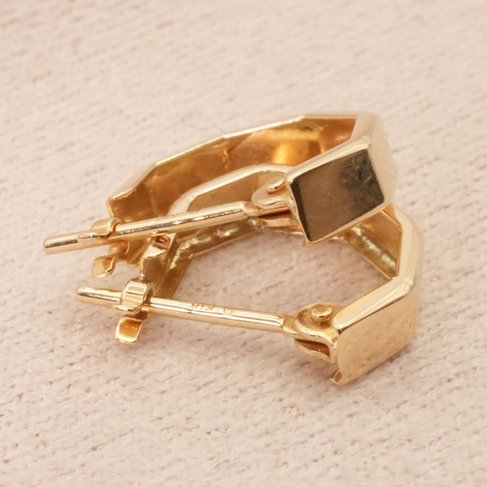 ヴァンドーム青山 プラチナ ベーシック フープピアス　地金 Amazon.co.jp: 【公式】[ヴァンドーム青山]ピアス プラチナ