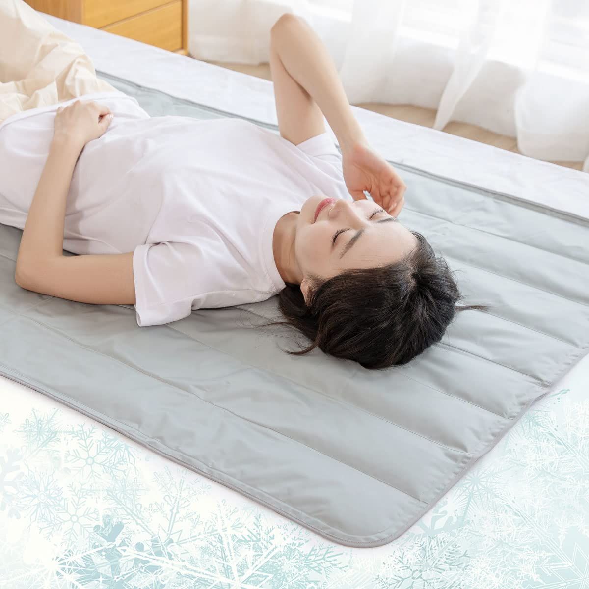 新品♦️西川 高級敷きパッド♦️お洒落なダマスク柄♦️パープル