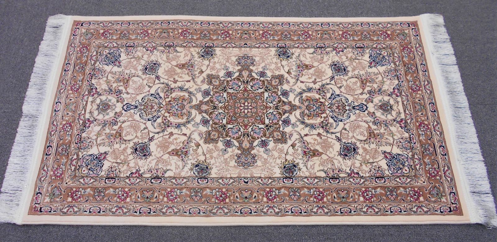 170万ノット！輝く、多色織絨毯！本場イラン産70×120cm‐200961-