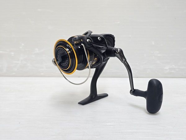 品 ダイワ Daiwa スピニングリール 16 BG 4000H ハイギアモデル 海水対応 〇YR-19302〇