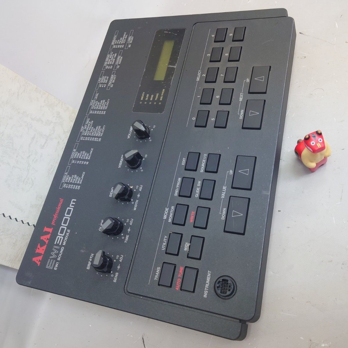 AKAI EWI3000m プロフェッショナル サウンドモジュール 動作品】AKAI EWI3000m サウンドモジュール 専用音源 ラック