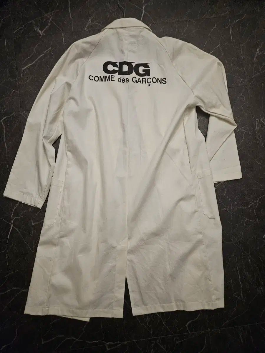 L COMME des GARCONS コム デ ギャルソン CDG スタッフコート