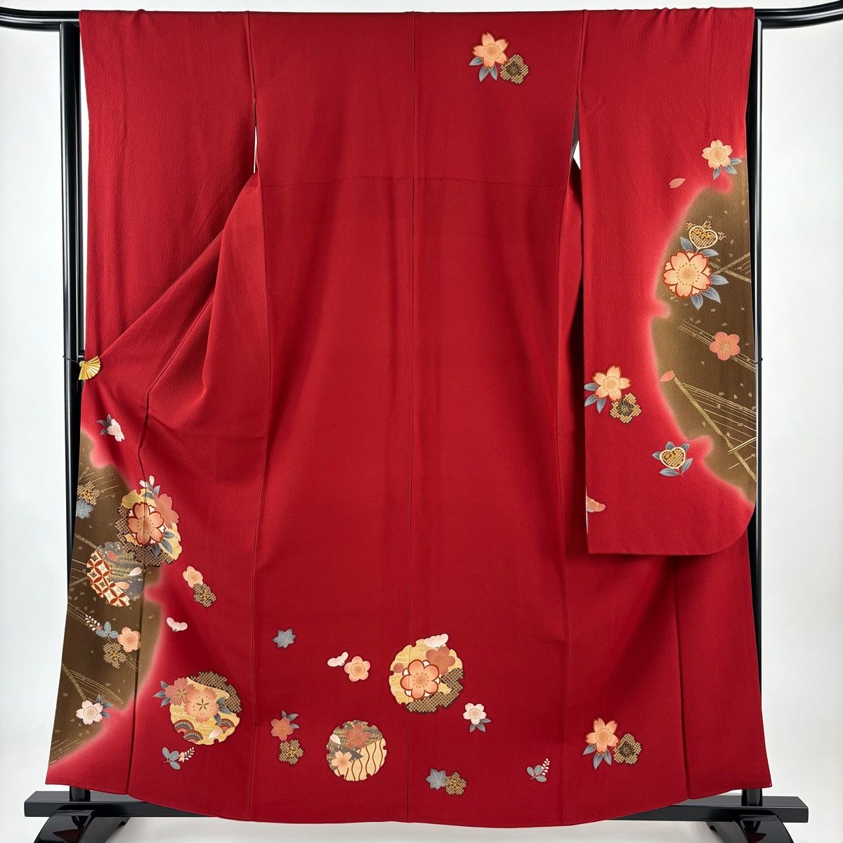 振袖 身丈159.5cm 裄丈63.5cm S 袷 桜 雪輪 金彩 ぼかし 赤 正絹 秀品