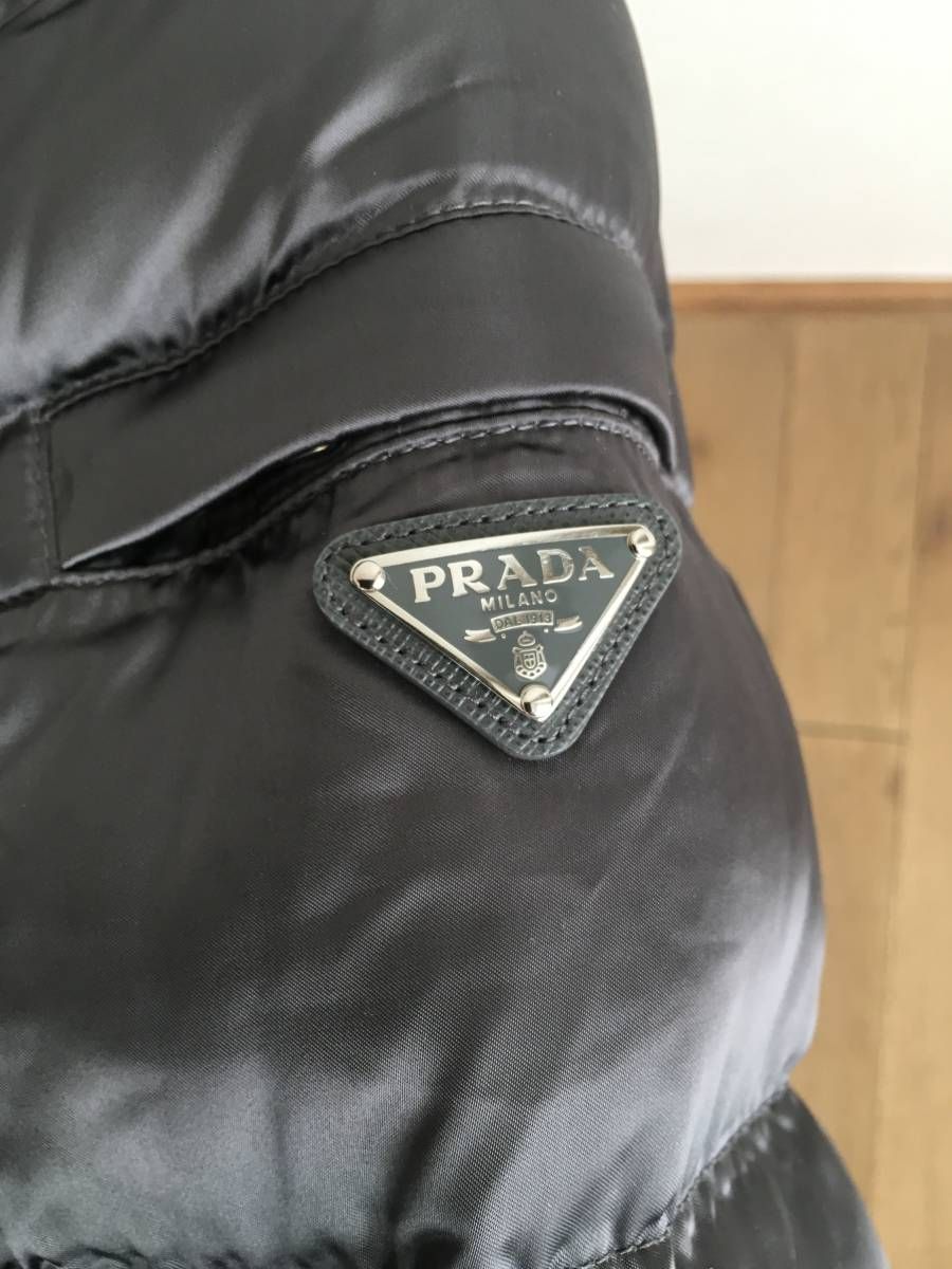 極美品 2018年 PRADA プラダ 三角ロゴ フード付き ロング ダウン