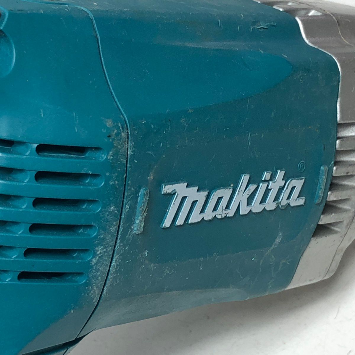 €€MAKITA