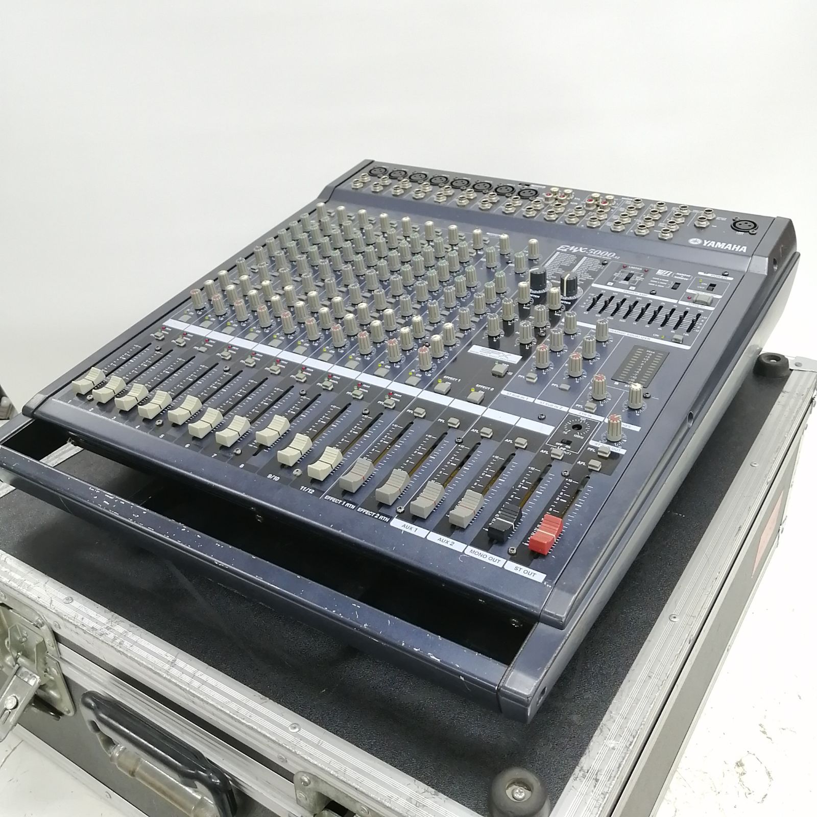 動作品】YAMAHA パワードミキサー EMX5000-12 - メルカリ