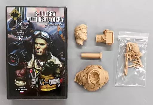 フィギュア　WWII アメリカ陸軍航空隊 B-17爆撃機搭乗員(K20カメラ) 1/10 レジンキャストキット 中古】フィギュア WWII アメリカ陸軍航空隊 B-17爆撃機搭乗員