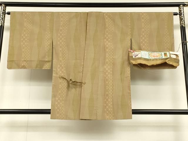 平和屋着物＃本場大島紬　道中着　色泥染め　古典立て枠文　大山謹製　ほてい屋扱い　証紙付き　正絹　逸品　未使用　CAAT5767id 平和屋着物＃本場大島紬 道中着 色泥染め 古典立て枠文 大山謹製