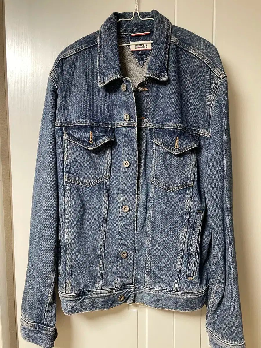 Tommy Hilfiger トミーヒルフィガー バックロゴ トラッカー ジャケット