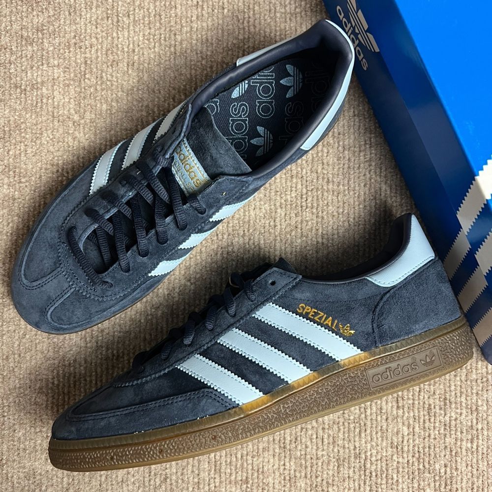 新品未使用】アディダス スニーカー adidas | HANDBALL SPEZIAL アディダス ハンドボール スペツィアル COLLEGE  NAVY/CLEAR SKY/GUM 男女兼用 bd7633 22.5cm-30cm - メルカリ