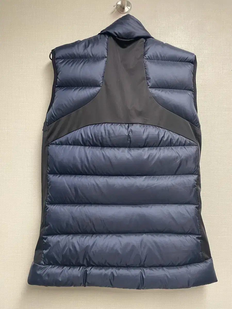新品！タイトリストTITLEISTゴルフメンズウェアダウンベストアウト - メルカリ