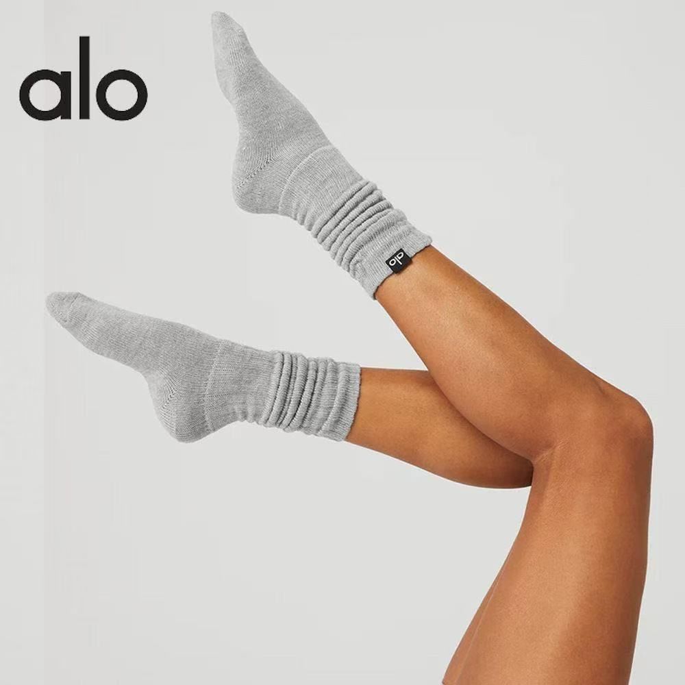 alo yoga ソックス　パンツ　2点セット Socks | Alo Yoga