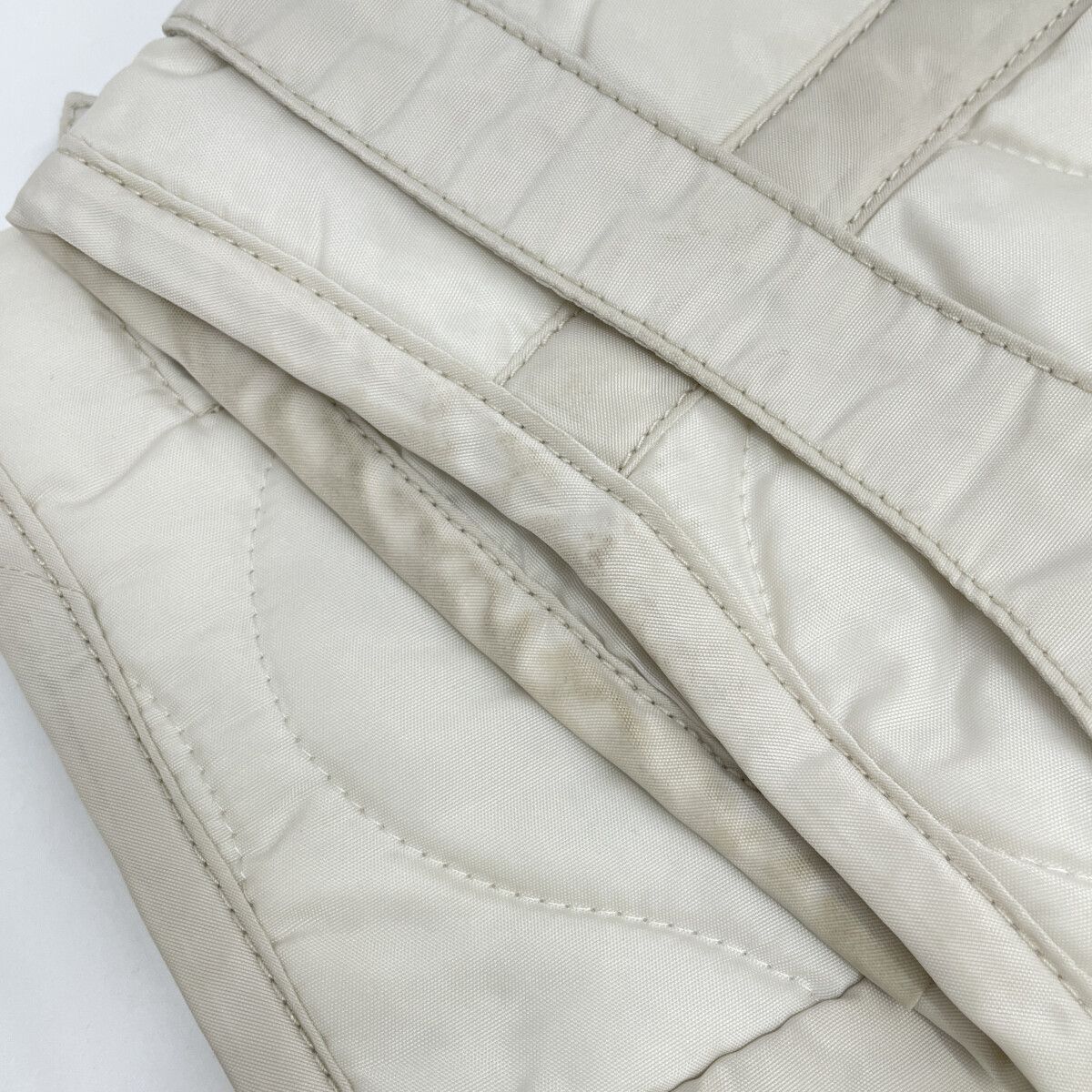 8102025 ﾎﾜｲﾄ