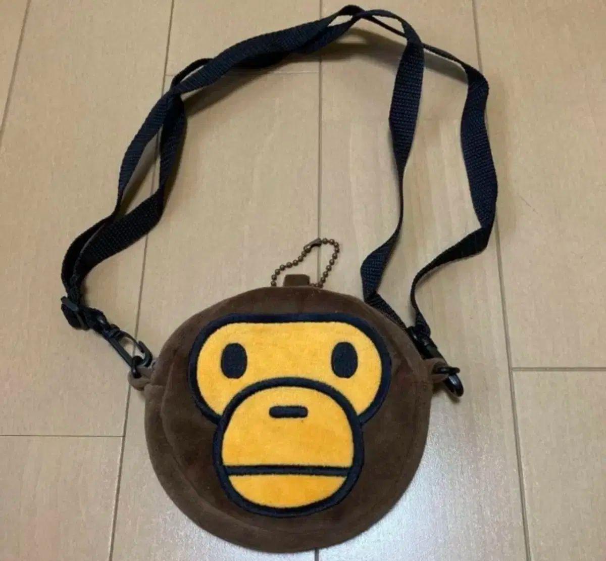 A BATHING APE アベイシングエイプ キッズ ベイビーミロ クロス ショルダー バッグ