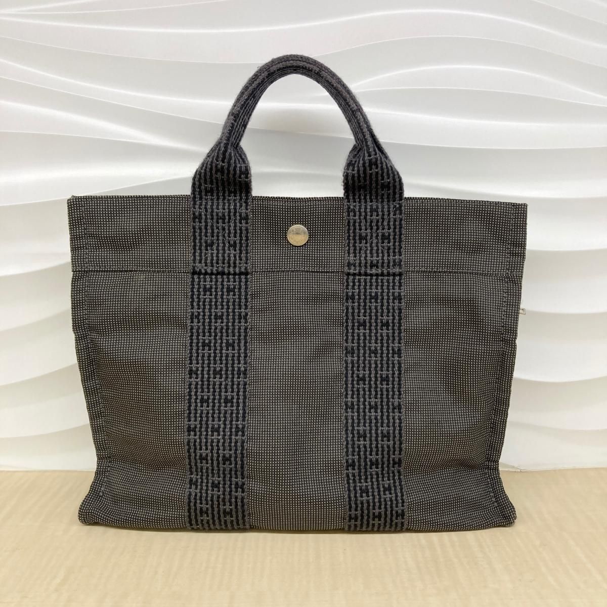 極美品！希少カラー！エルメス　エールラインPM　ハンドバッグ　カデナ付き 中古】 HERMES （エルメス） ｴｰﾙﾗｲﾝ ﾄｰﾄPM バッグ トートバッグ