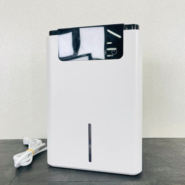 美品 動作保証 METI メティ 除湿機 D2 ホワイト 2200ml タイマーモード搭載 小型 126004 /21839