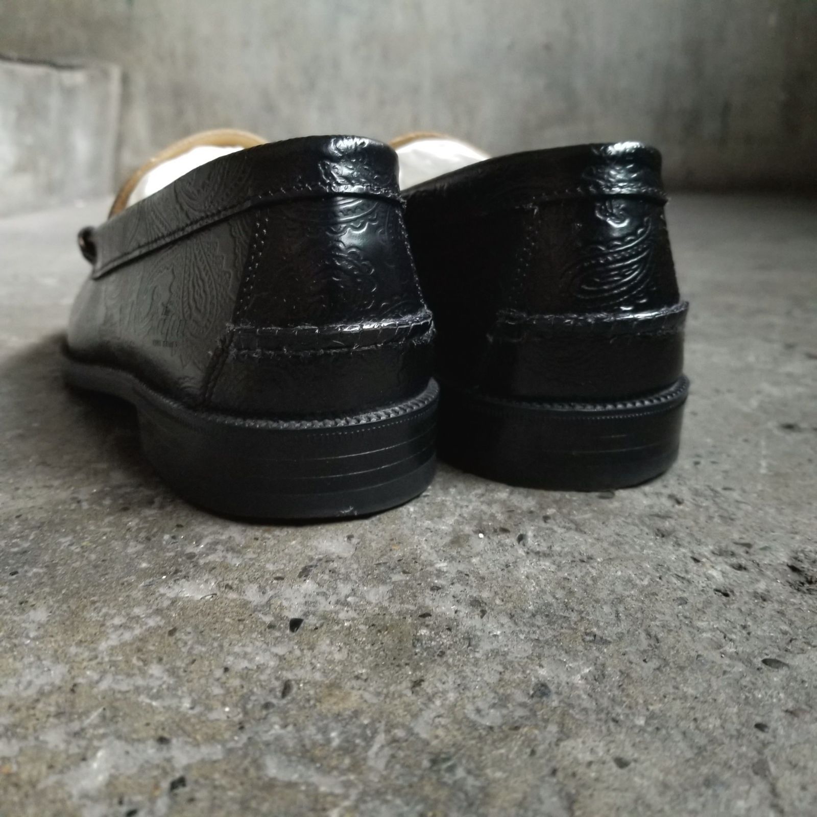 The Kenford FINESHOES EMBOSSED LOAFERS / BLACK PAISLEY 25.5 ケン