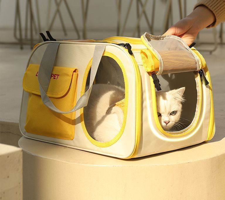 猫用品 ペット キャリーバッグ ネコ 小動物 持ち運び簡単 収納スペース