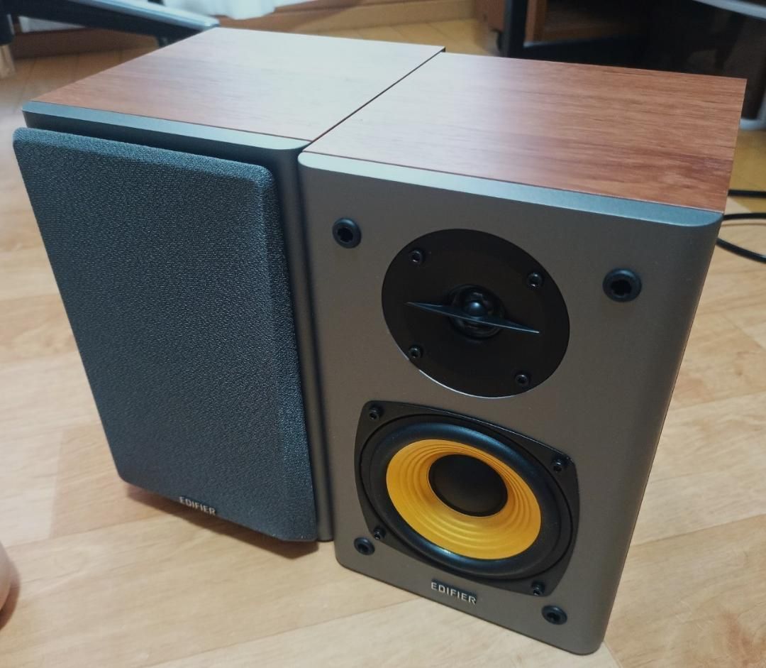 Edifier R1000T4 2.0chスピーカー ED-R1000T4-BR _ Edifier R1000T4 2.0chスピーカー ブラウン ED-R1000T4-BR - NTT-X Store