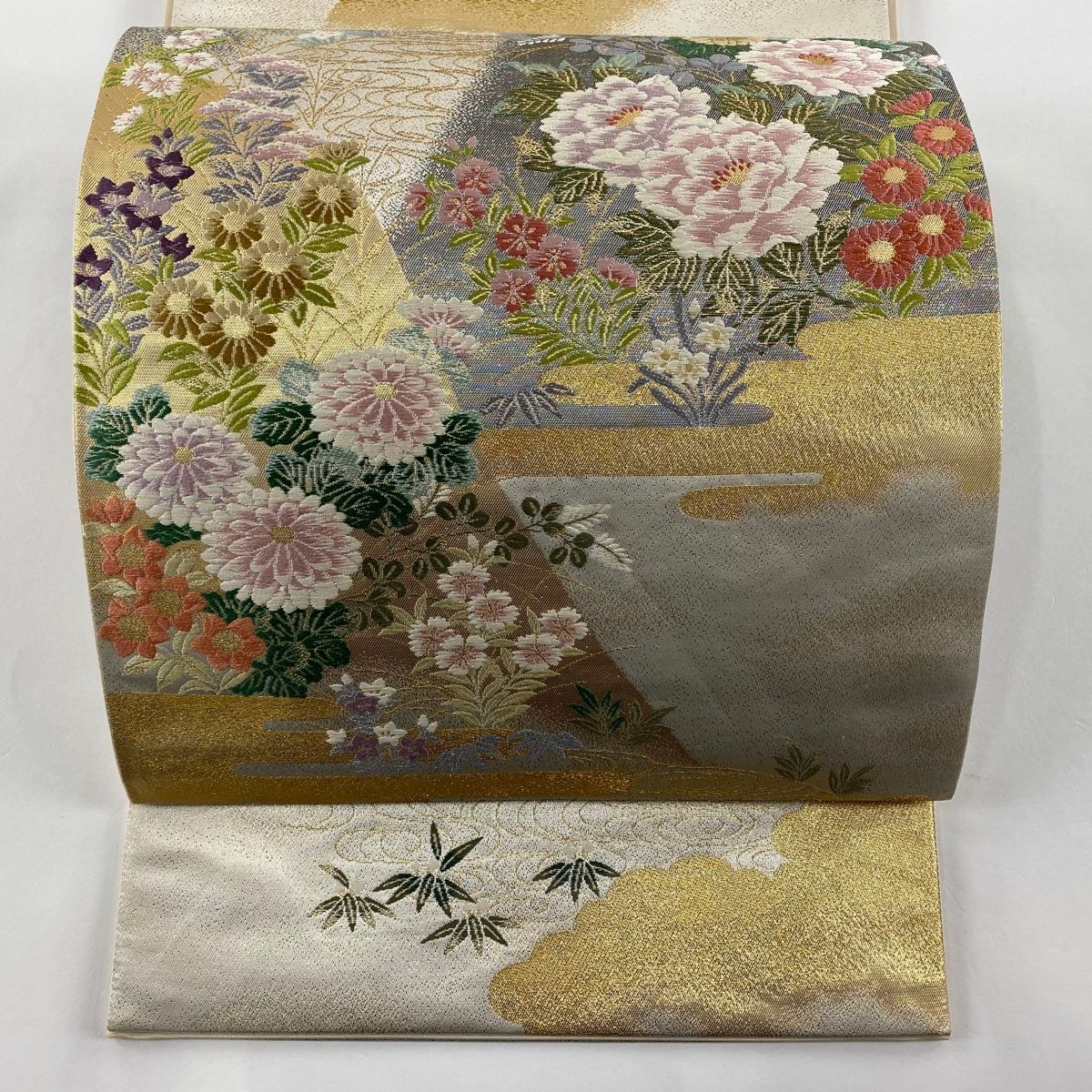 袋帯 美品 秀品 四季粋花錦 ヱ霞 金銀糸 箔 銀色 六通 正絹