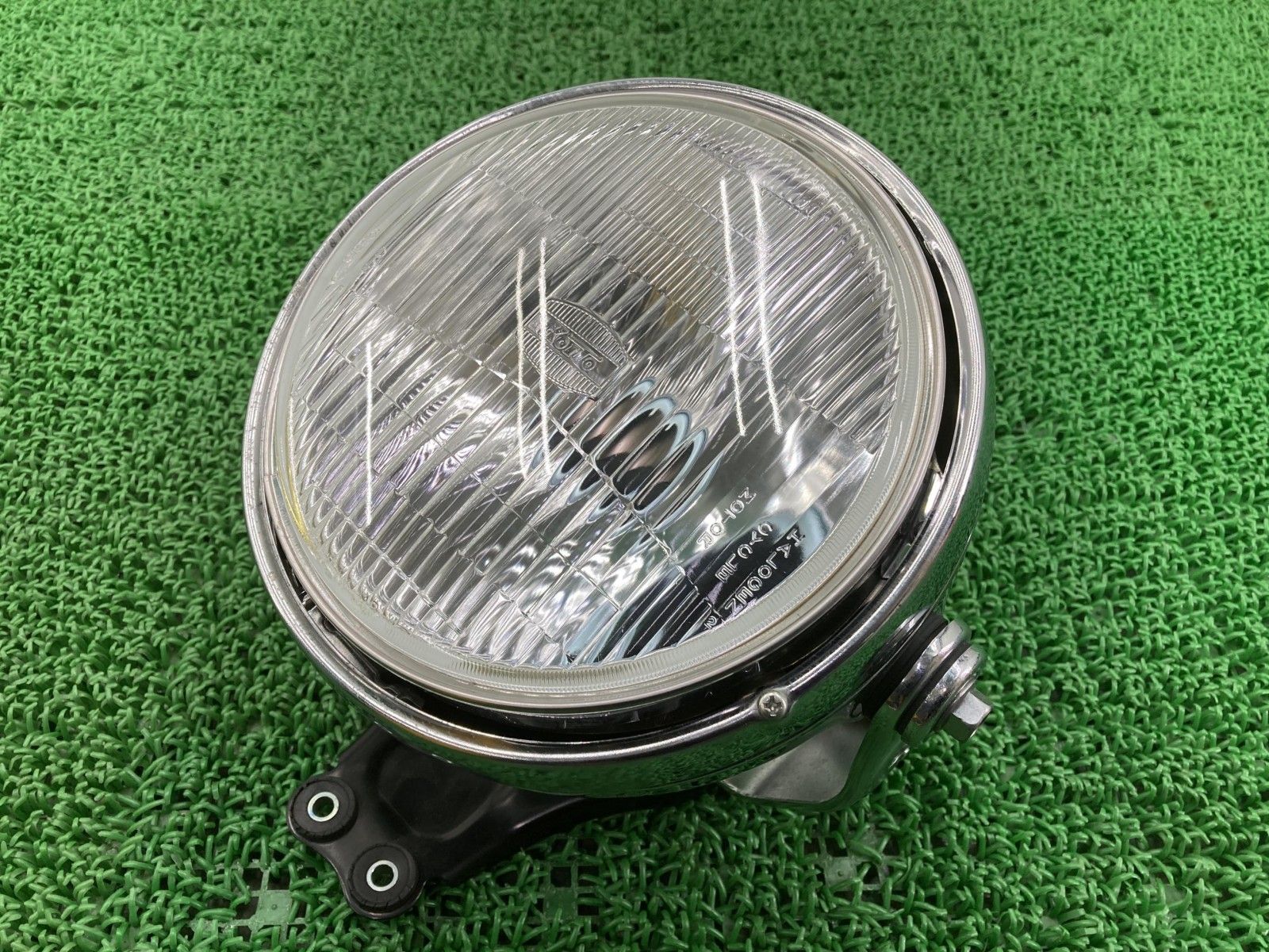 【未使用品】SR400 純正 ヘッドライト SR400 ヘッドライト ヤマハ 純正 バイク 部品 極上品 カスタム素材に