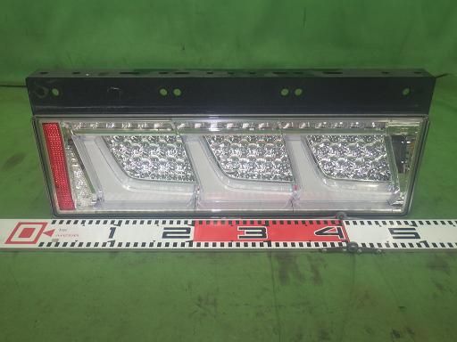 デコトラ 小糸 LED 3連テール クリア 左右 ノーマル