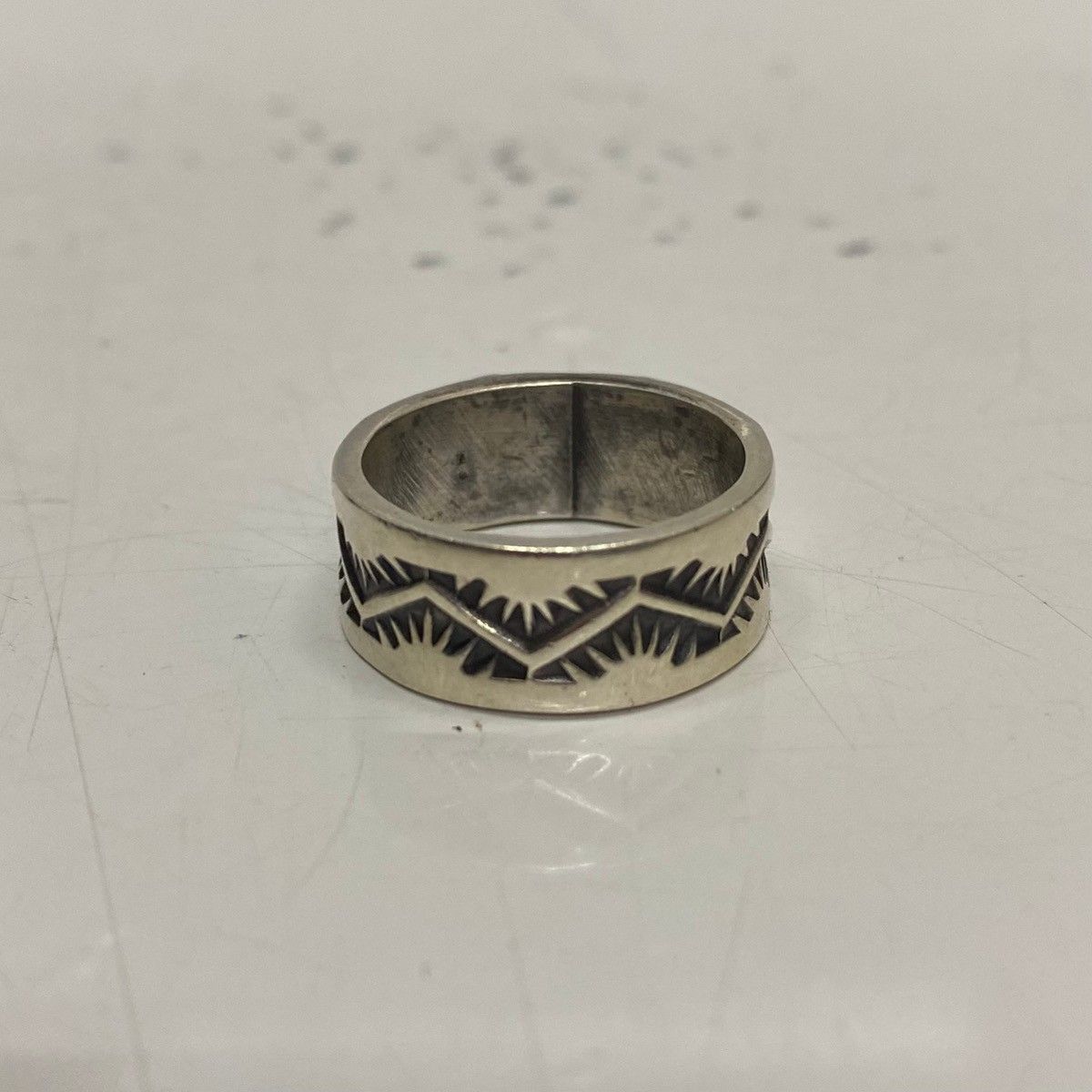 サンシャインリーブス SUNSHINE REEVES スタンプワークリング Navajo