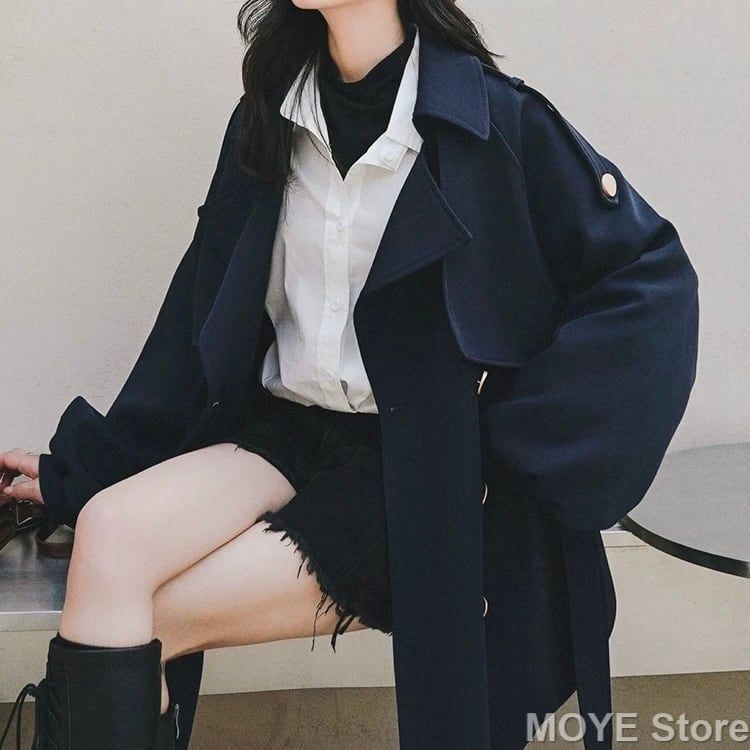 S M