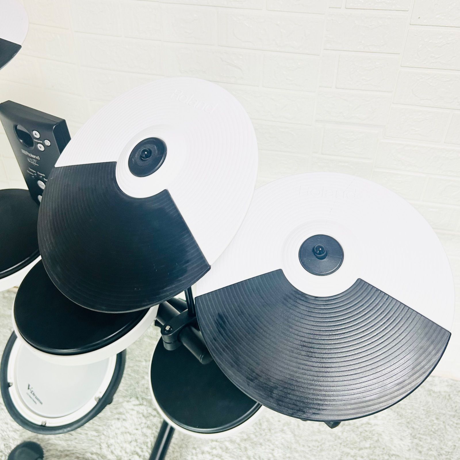 Roland ローランド