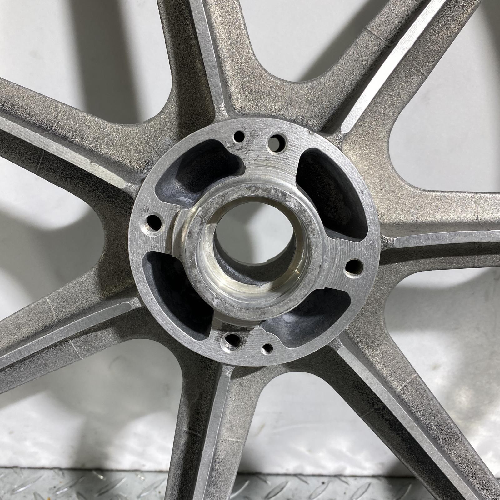 KAWASAKI Z400J リアホイール カワサキ KAWASAKI Z400FX⁄Z400J⁄Z550FX