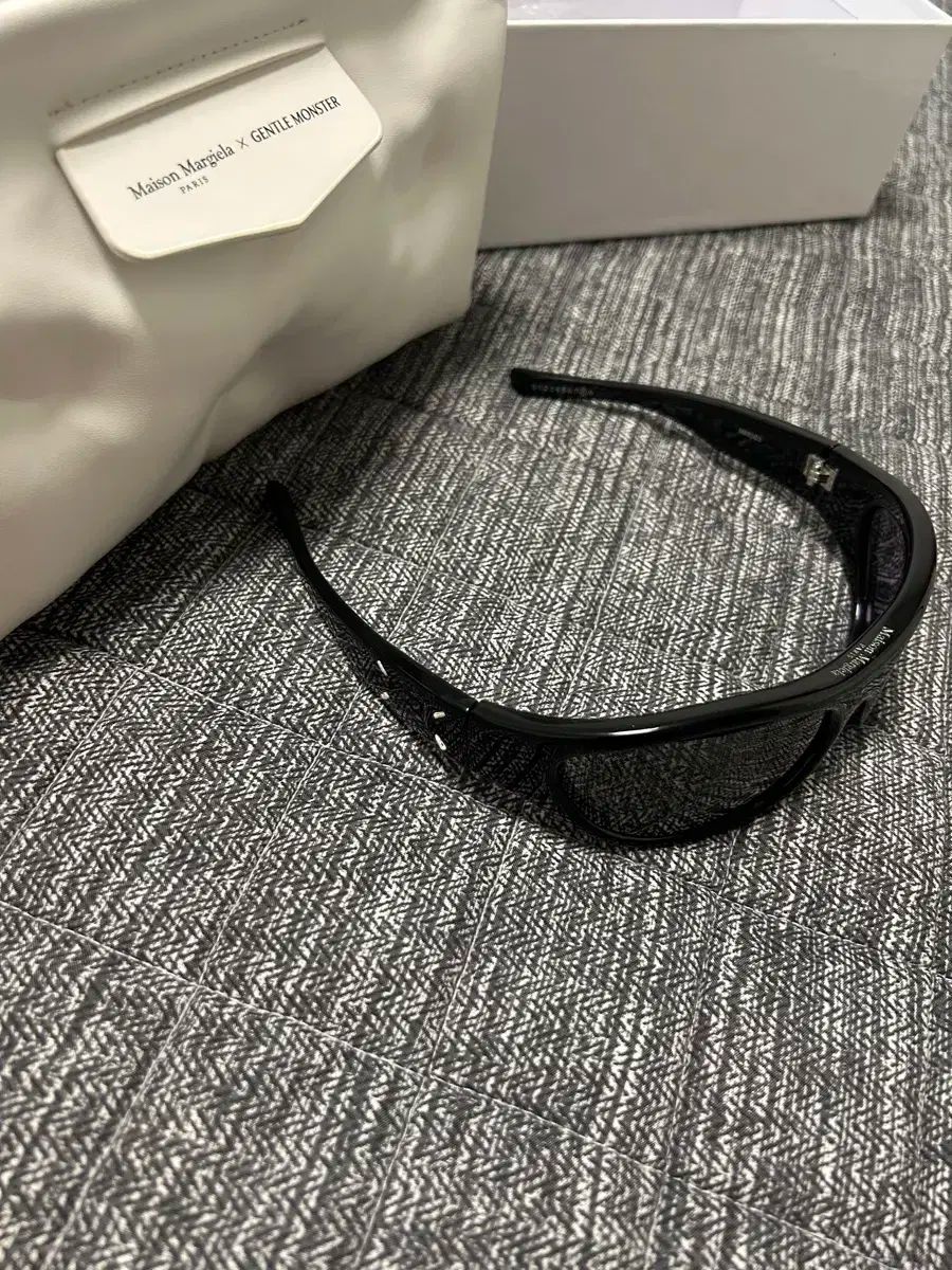 GENTLE MONSTER ジェントルモンスター x Maison Margiela メゾンマルジェラ サングラス MM003 ブラック