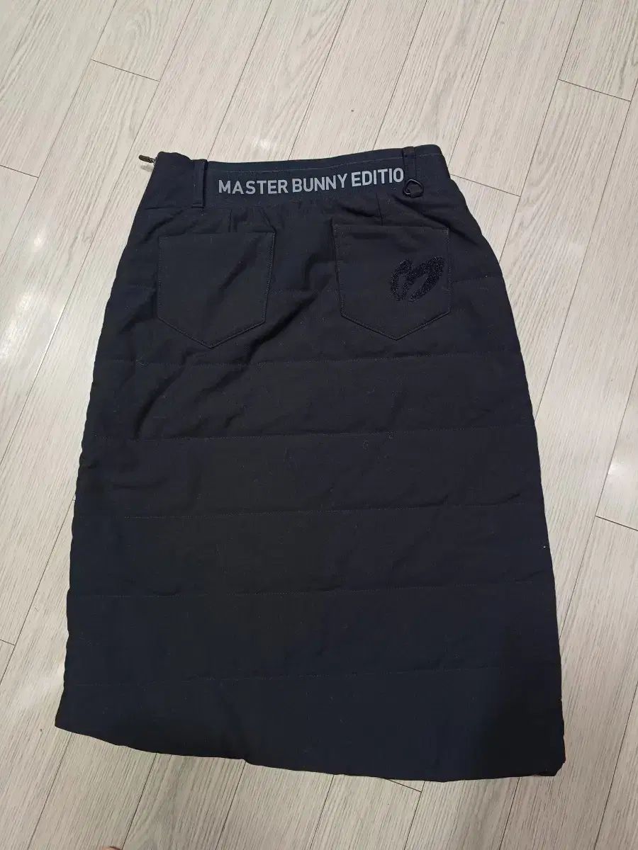 10 21 マスターバニーエディション ブラック キルティング スカート 63 64