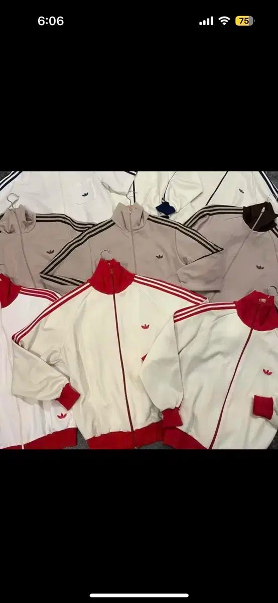 アディダス 必須アイテム 西ドイツ製 紅白 ジャージ