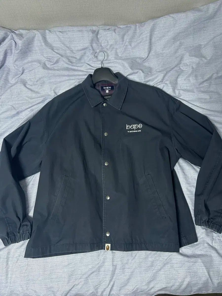 アベイシングエイプ コーチジャケット 希少 アベイシングエイプ レッド