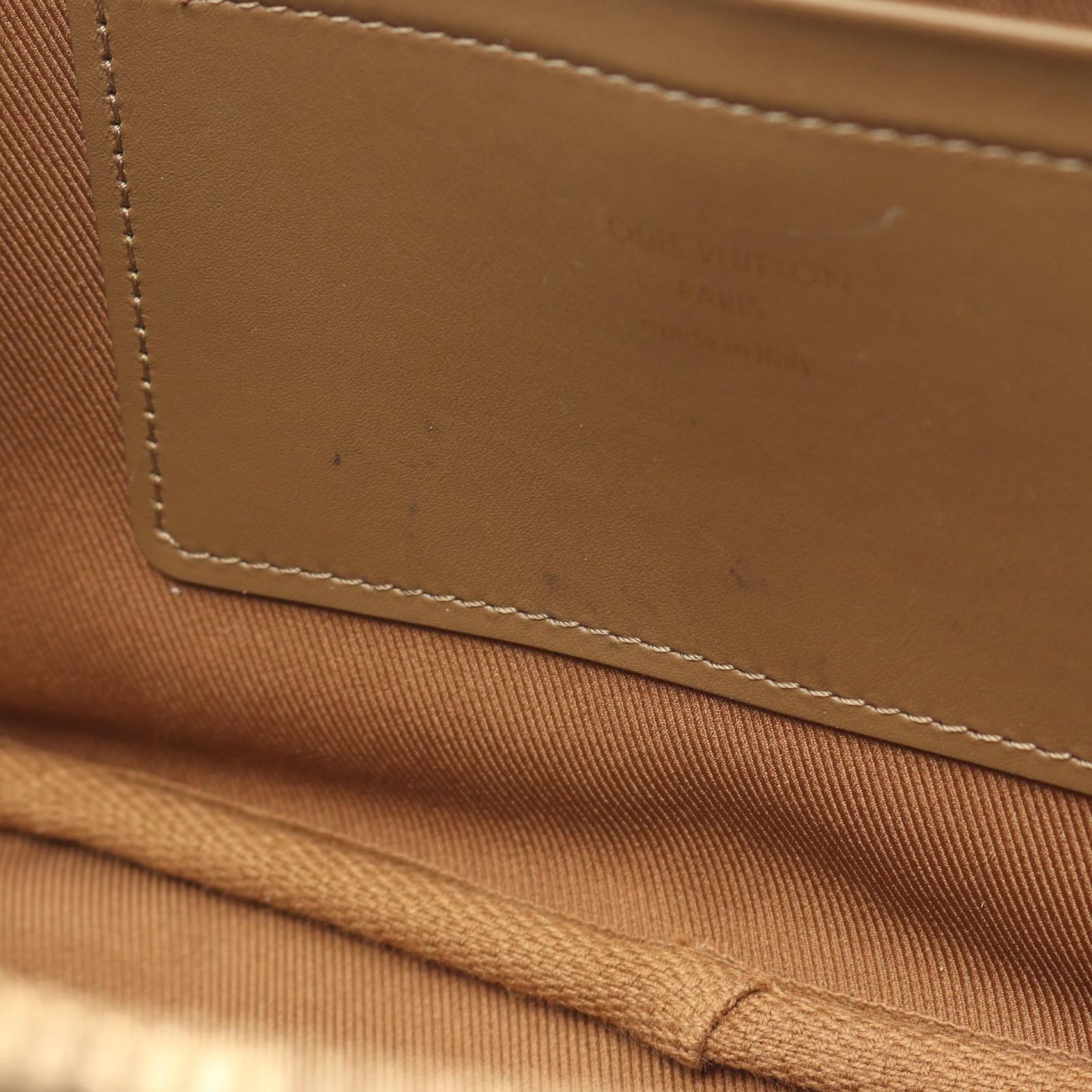 VUITTON