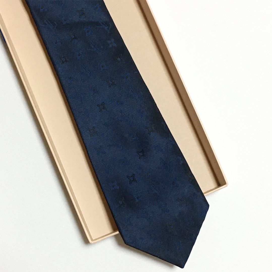 美品 ルイヴィトン Louis Vuitton ネクタイ シルク100% ネイビー