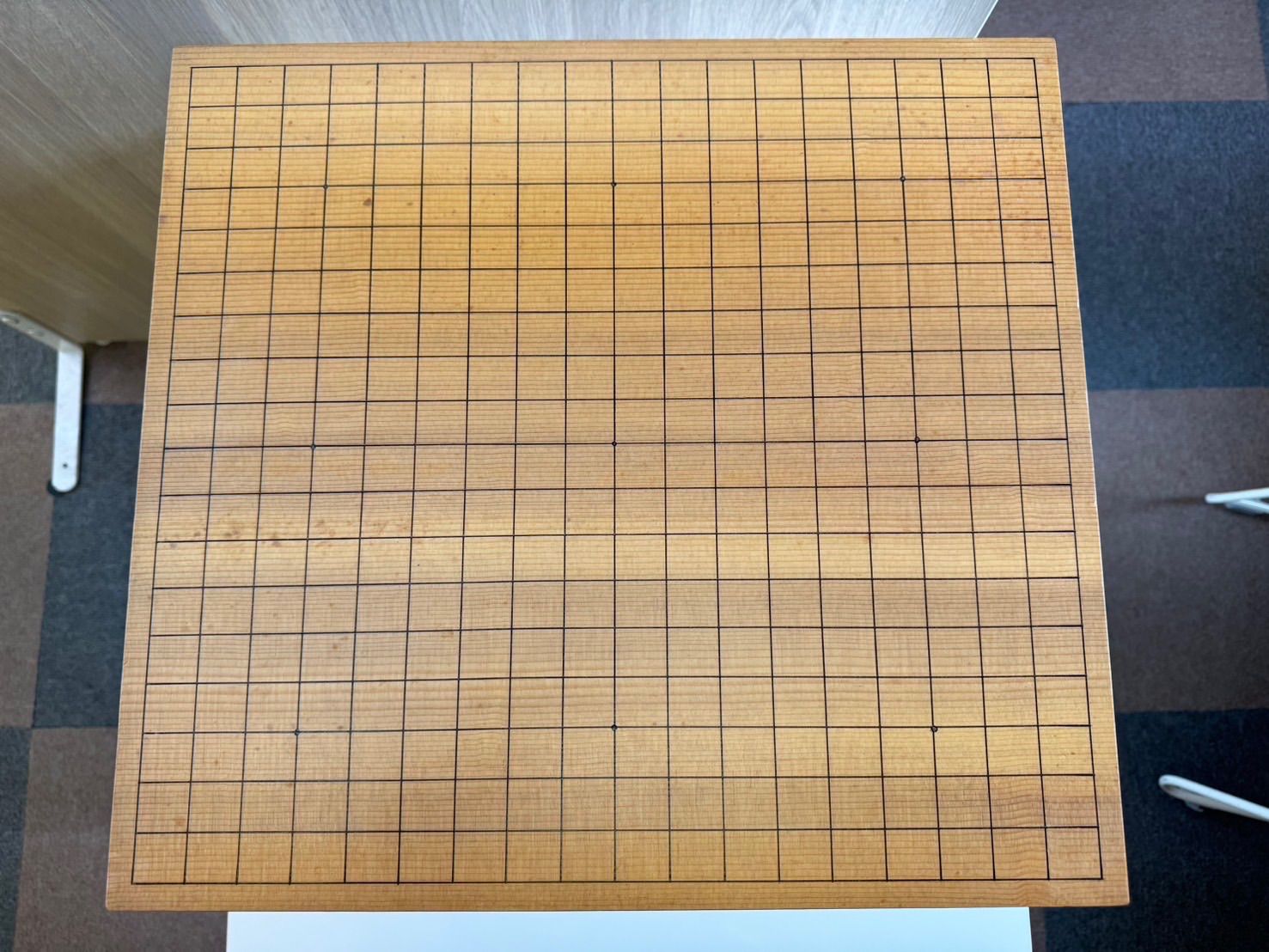 中古品】 囲碁盤 脚付き & 碁石 囲碁セット ボードゲーム 木製