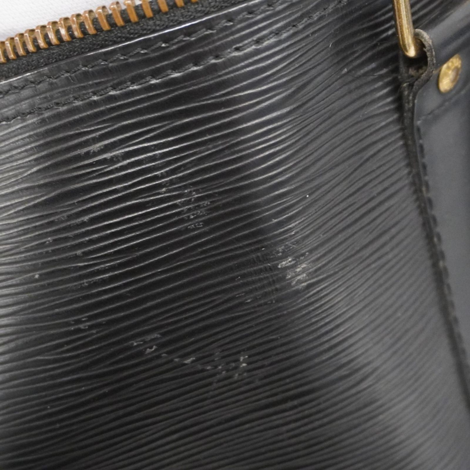 Vuitton ルイ