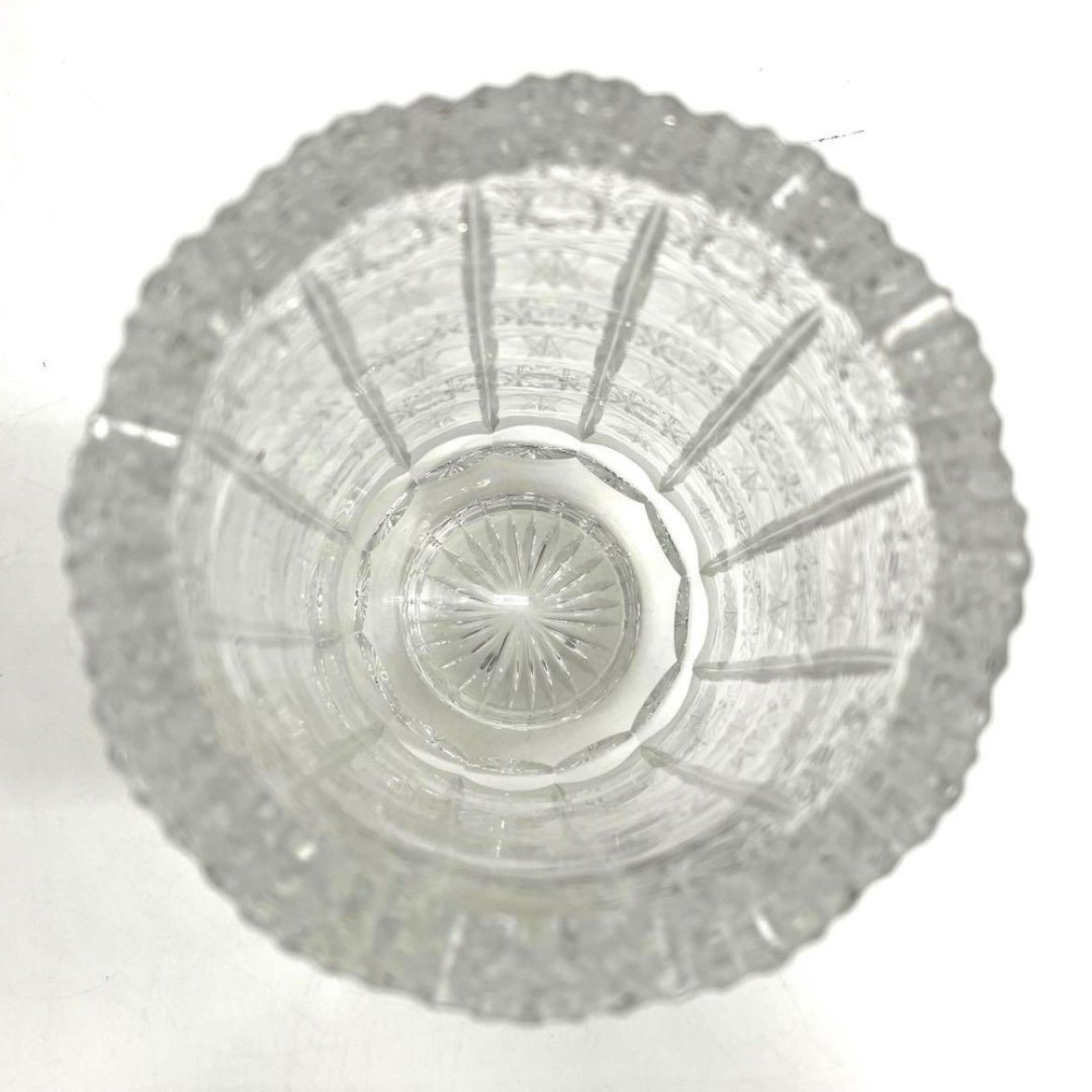 ディスカウント Bohemia glass ボヘミアグラス 箱付 クリスタル 花瓶