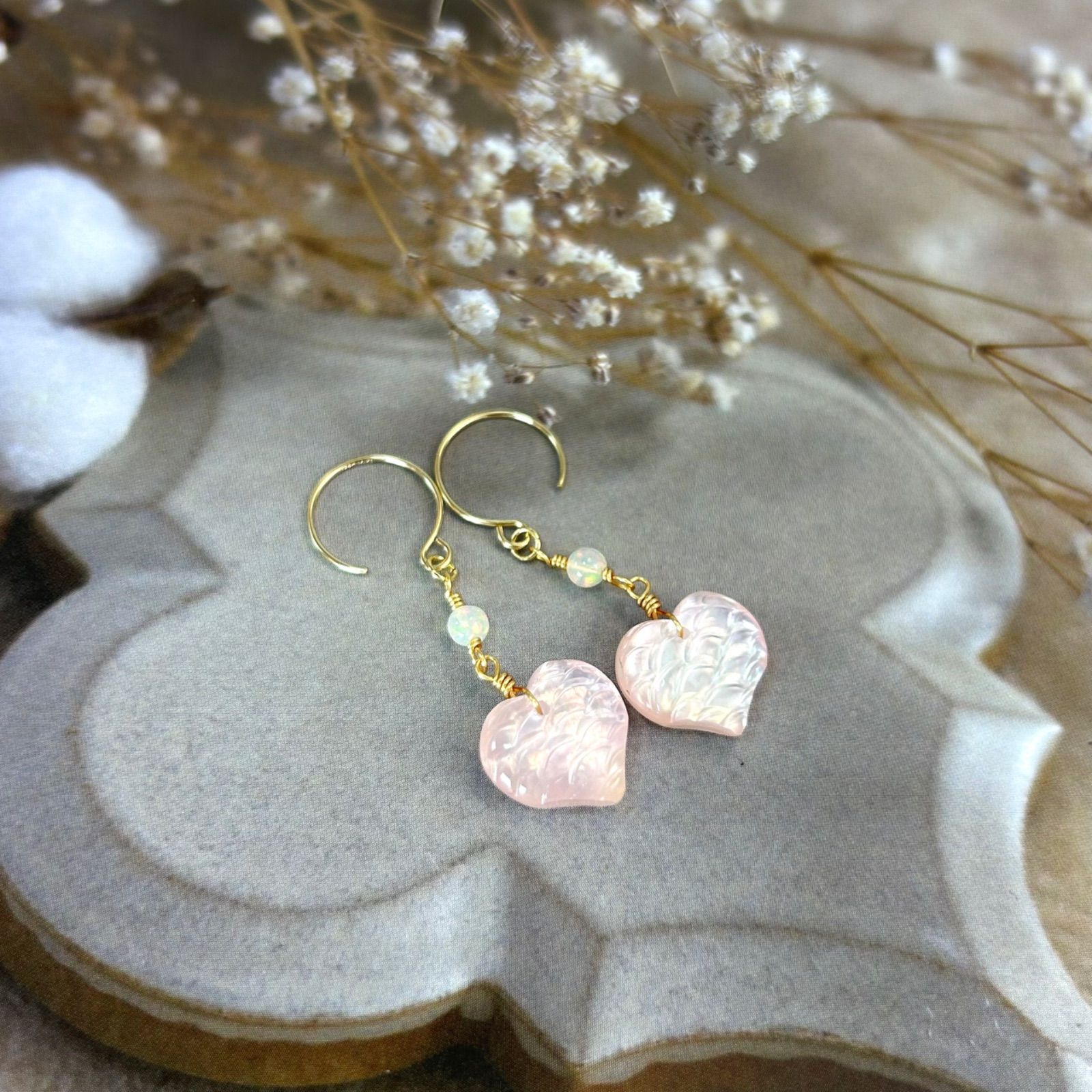 マーメイドスケールハートカービング　トリプレットカービング　希少　天然石ピアス マーメイドスケールハートカービングトリプレットカービング希少天然石