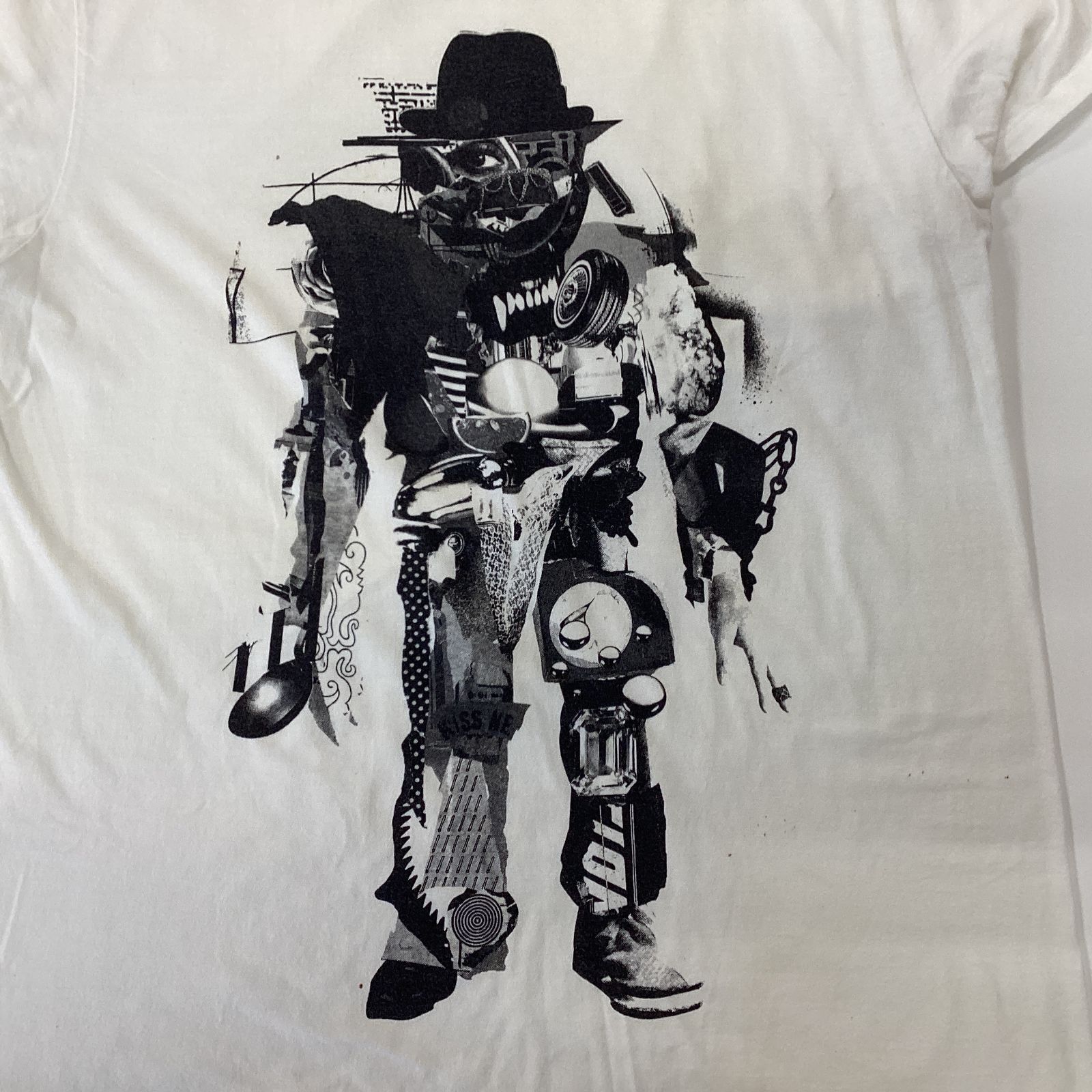 RADWIMPS 特別展 tee アルトコロニーの定理　XL 20th Anniversary 特別展「私たちはまだRADWIMPSを知らない