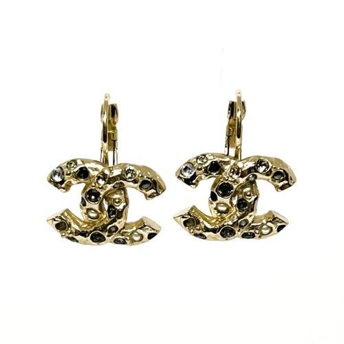 【CHANEL】ココマーク☆ パールピアス　シャネルピアス　シャネル中古 値下げ！CHANEL シャネル ココマーク ピアス 16A メタル ライン