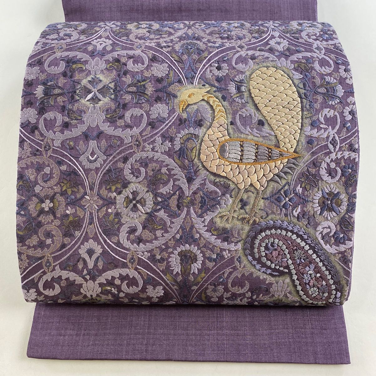 袋帯 名品 鈴乃屋 紬地 鳥 草花 刺繍 金糸 紫 お太鼓柄 正絹