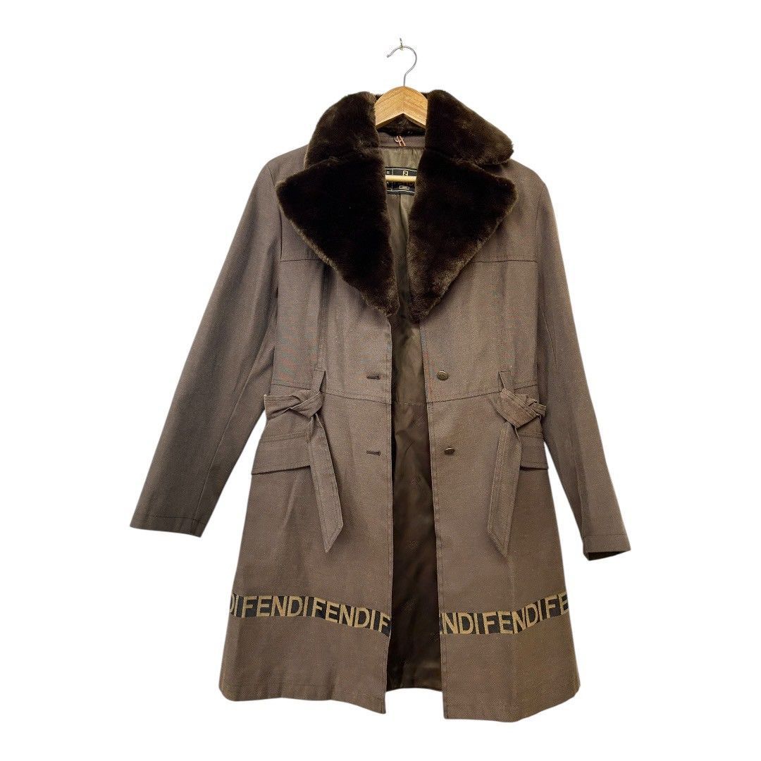 FENDI トレンチコート ファー ロゴ ブラウン コート - メルカリ