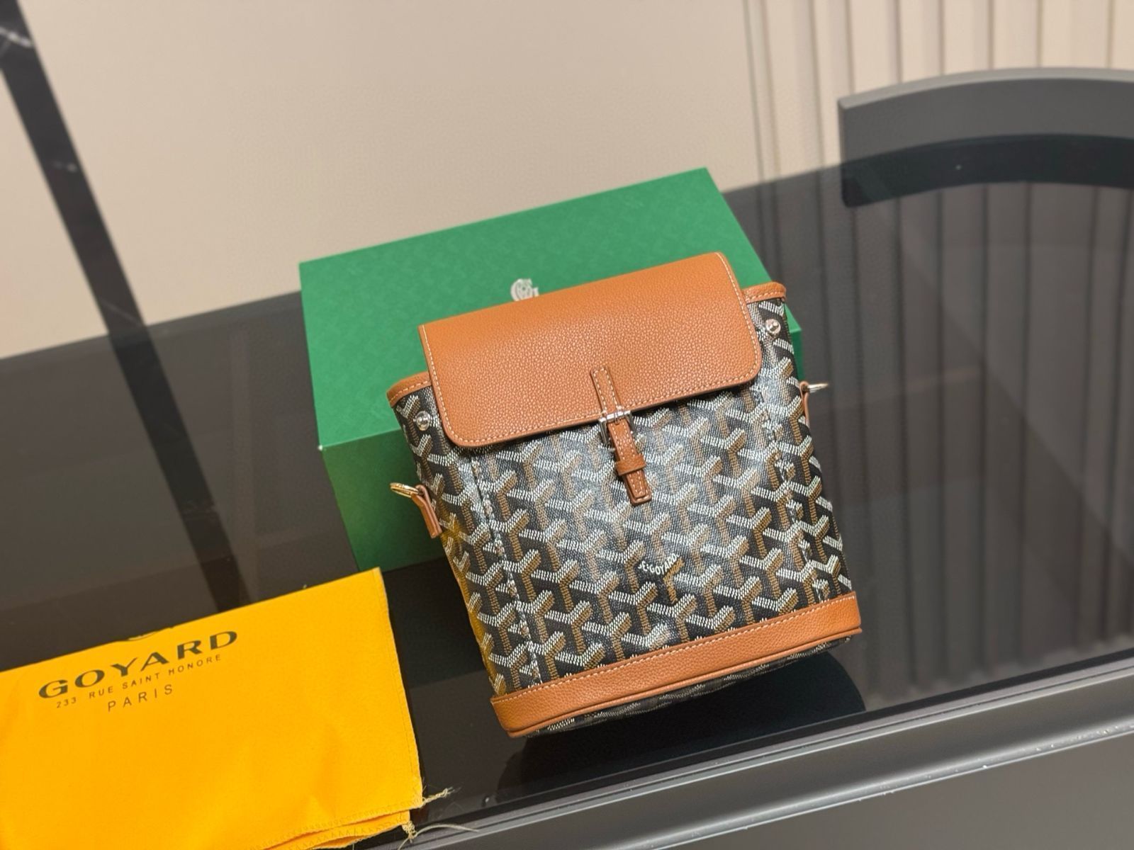 希少品◆入手困難♪【GOYARD】Alpin ミニ バックパック 2色 在庫わずか☆送料込【GOYARD】Alpin ミニ バックパックBlack/Tan