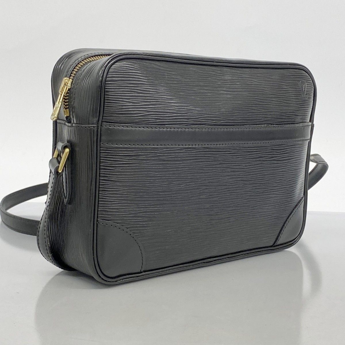 激安ルイ ヴィトン エピ トロカデロ27 レザー ノワールM52302 楽天市場】【中古】 ルイヴィトン LOUIS VUITTON トロカデロ 27