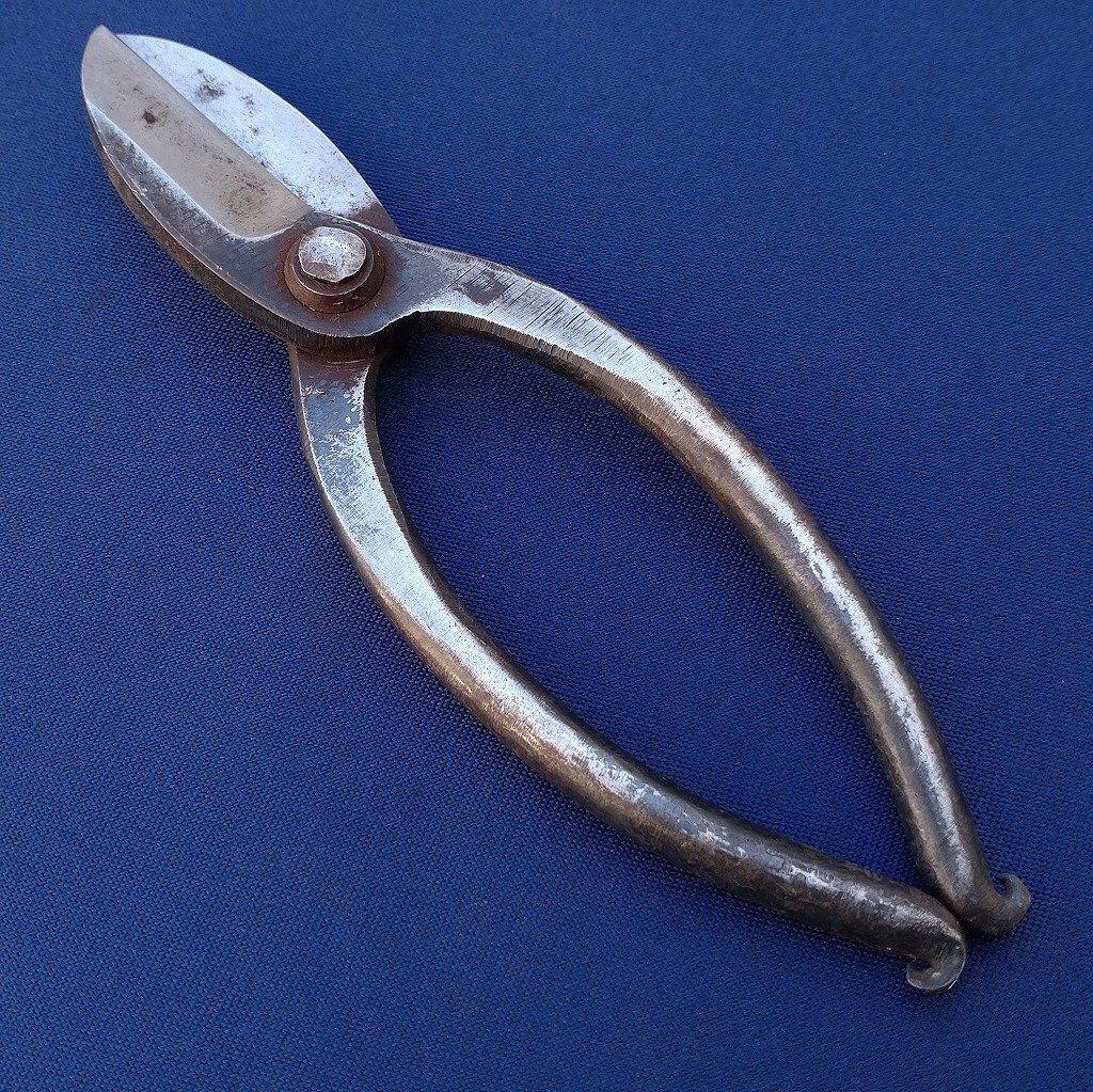 剪定鋏 植木鋏 華道鋏 花切鋏 盆栽鋏 造園用工具 ハンドツール　はさみ 剪定鋏 華道鋏 ？重 全長約185㎜ 花切鋏 植木鋏 盆栽鋏 革鞘付 造園用