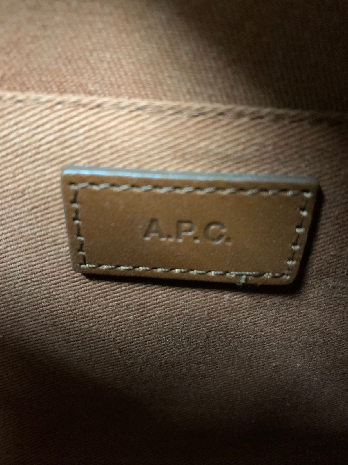 アーペーセー ショルダーバッグ