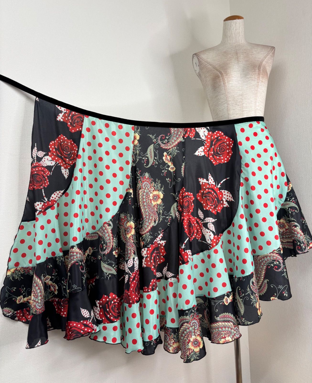 【TOD】⭐︎フラメンコ巻きスカート ファルダ⭐︎ 新品》フラメンコ 巻きスカート ファルダ 衣装 - メルカリ